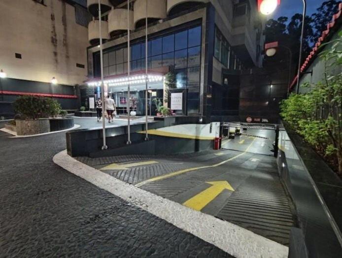 Impecavel C/ Garagem Prox Metro Hospitais E Mto +! Apartamento *
